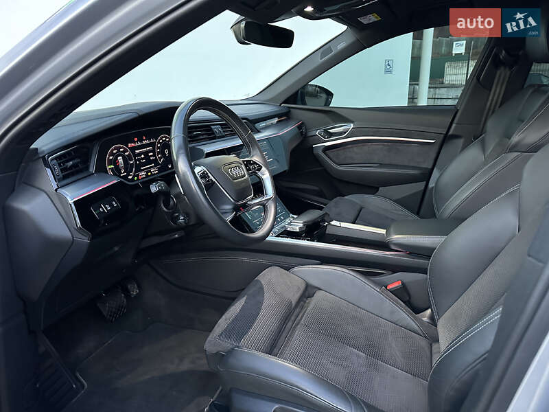 Внедорожник / Кроссовер Audi e-tron Sportback 2021 в Ровно
