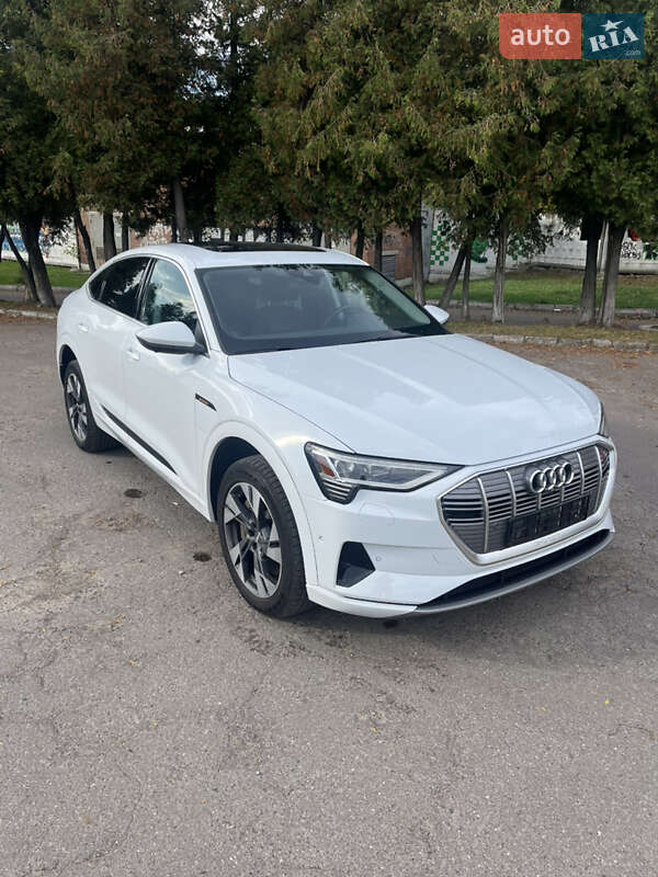 Позашляховик / Кросовер Audi e-tron Sportback 2020 в Львові фото 4 Позашляховик / Кросовер Audi e-tron Sportback 2020 в Львові