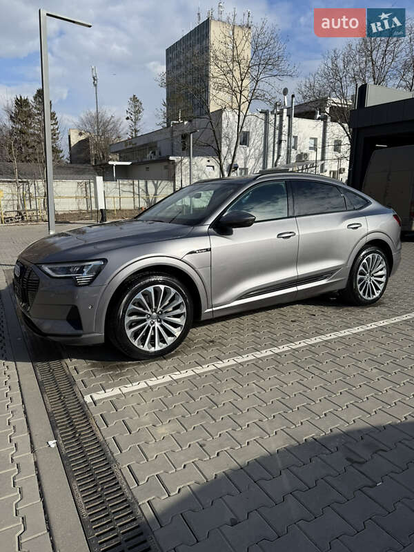Позашляховик / Кросовер Audi e-tron Sportback 2020 в Чернівцях фото 3 Позашляховик / Кросовер Audi e-tron Sportback 2020 в Чернівцях