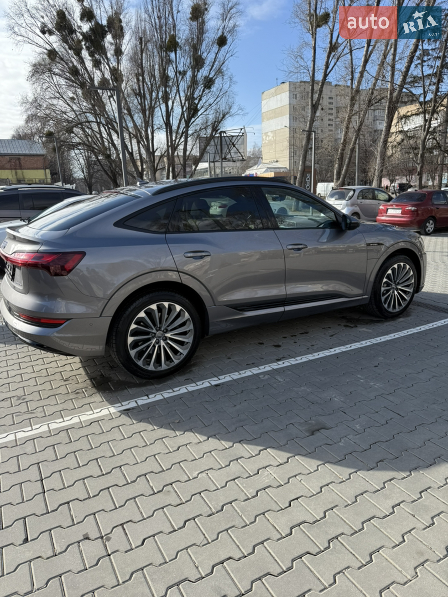 2020 Audi e-tron Sportback - мініатюра 12