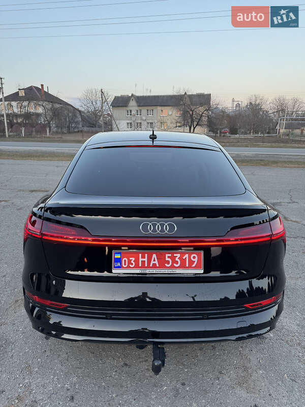 Внедорожник / Кроссовер Audi e-tron Sportback 2022 в Дубно