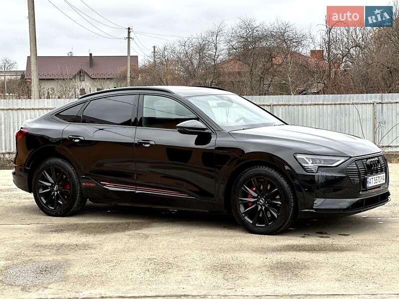 Позашляховик / Кросовер Audi e-tron Sportback 2020 в Коломиї