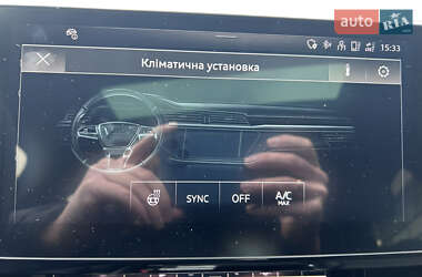 Внедорожник / Кроссовер Audi e-tron Sportback 2022 в 