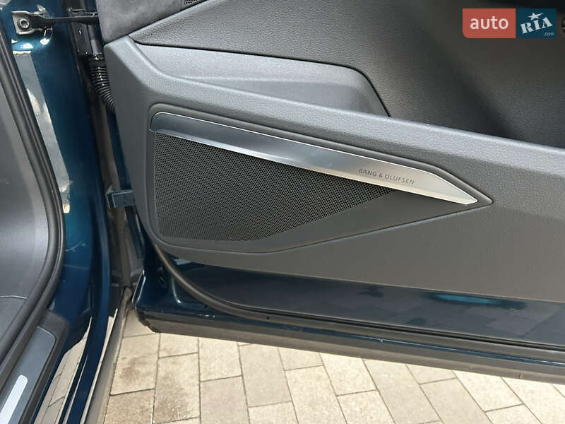 Позашляховик / Кросовер Audi e-tron Sportback 2021 в Києві