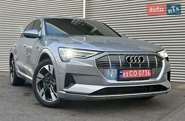 Позашляховик / Кросовер Audi e-tron Sportback 2021 в 
