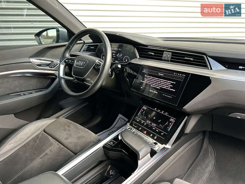 Внедорожник / Кроссовер Audi e-tron Sportback 2021 в Ровно