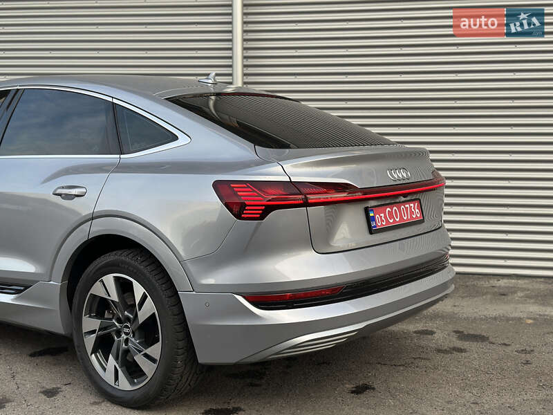Внедорожник / Кроссовер Audi e-tron Sportback 2021 в Ровно