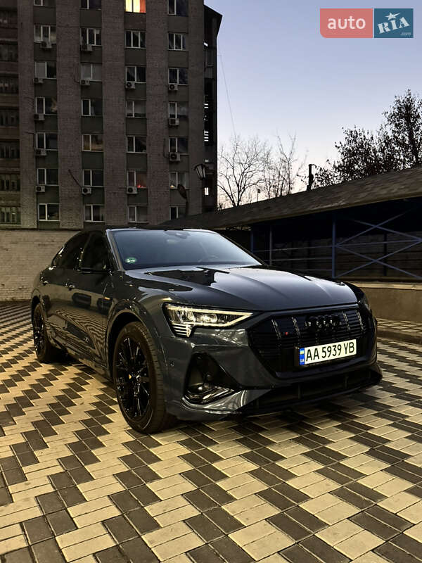 Внедорожник / Кроссовер Audi e-tron Sportback 2020 в Киеве