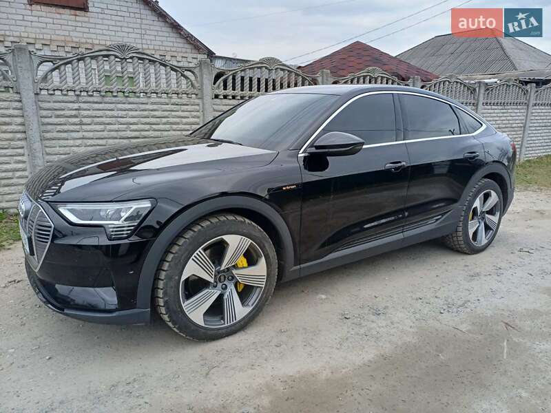 Внедорожник / Кроссовер Audi e-tron Sportback 2020 в Днепре