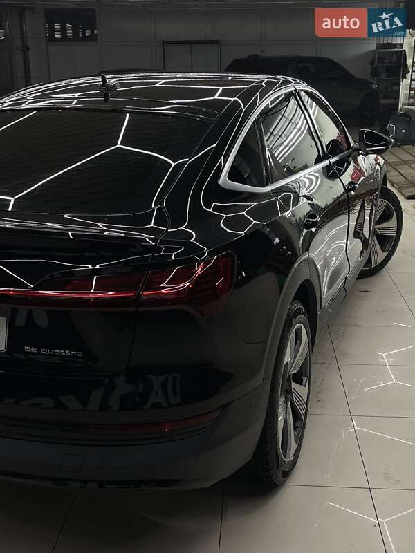 Внедорожник / Кроссовер Audi e-tron Sportback 2020 в Днепре