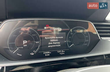 Внедорожник / Кроссовер Audi e-tron Sportback 2023 в 