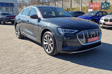 Позашляховик / Кросовер Audi e-tron Sportback 2021 в 