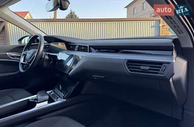 Внедорожник / Кроссовер Audi e-tron Sportback 2020 в 
