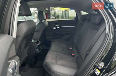 Внедорожник / Кроссовер Audi e-tron Sportback 2021 в 