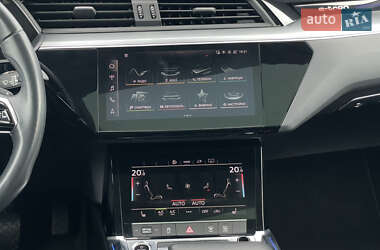 Внедорожник / Кроссовер Audi e-tron Sportback 2021 в 