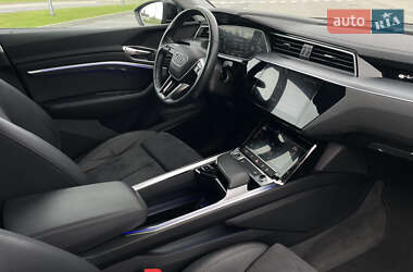 Внедорожник / Кроссовер Audi e-tron Sportback 2021 в 