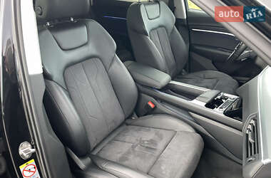 Внедорожник / Кроссовер Audi e-tron Sportback 2021 в 