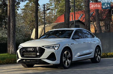 Позашляховик / Кросовер Audi e-tron Sportback 2021 в 