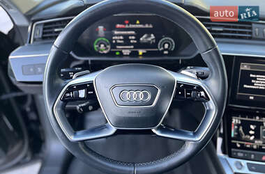 Внедорожник / Кроссовер Audi e-tron Sportback 2020 в 