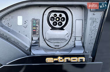 Внедорожник / Кроссовер Audi e-tron Sportback 2020 в 