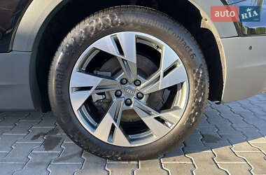 Внедорожник / Кроссовер Audi e-tron Sportback 2020 в 