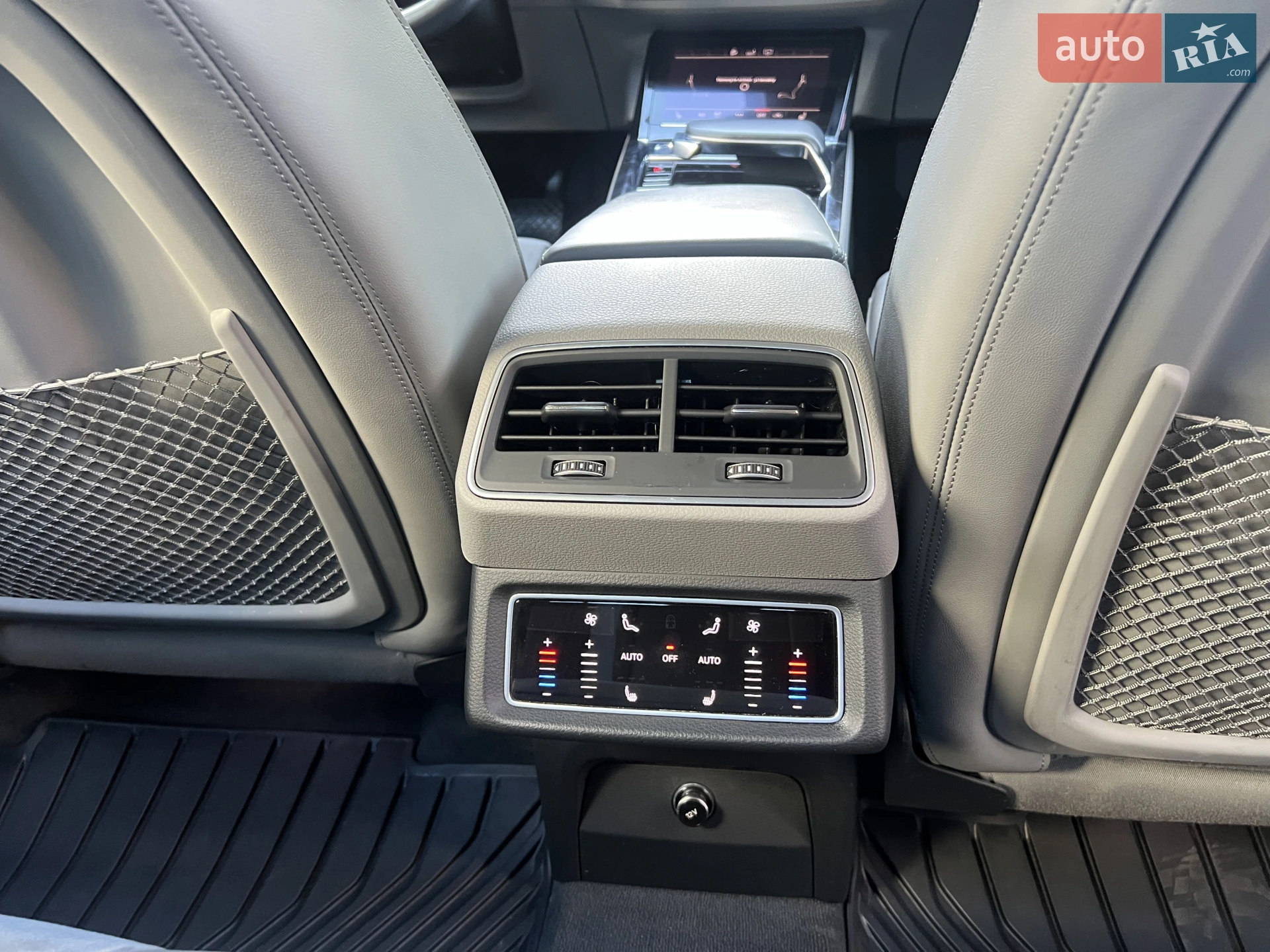 2020 Audi e-tron Sportback - мініатюра 10