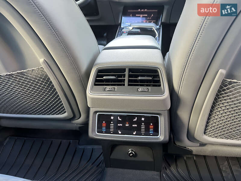 Позашляховик / Кросовер Audi e-tron Sportback 2020 в Львові фото 10 Позашляховик / Кросовер Audi e-tron Sportback 2020 в Львові