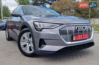 Позашляховик / Кросовер Audi e-tron Sportback 2021 в 