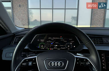 Позашляховик / Кросовер Audi e-tron Sportback 2020 в 