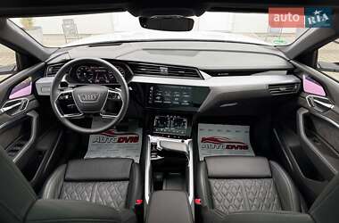 Позашляховик / Кросовер Audi e-tron Sportback 2020 в 