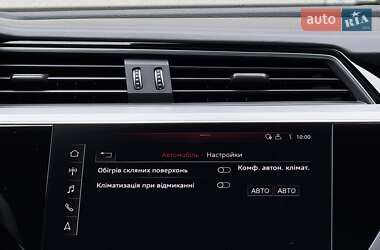 Позашляховик / Кросовер Audi e-tron Sportback 2020 в 