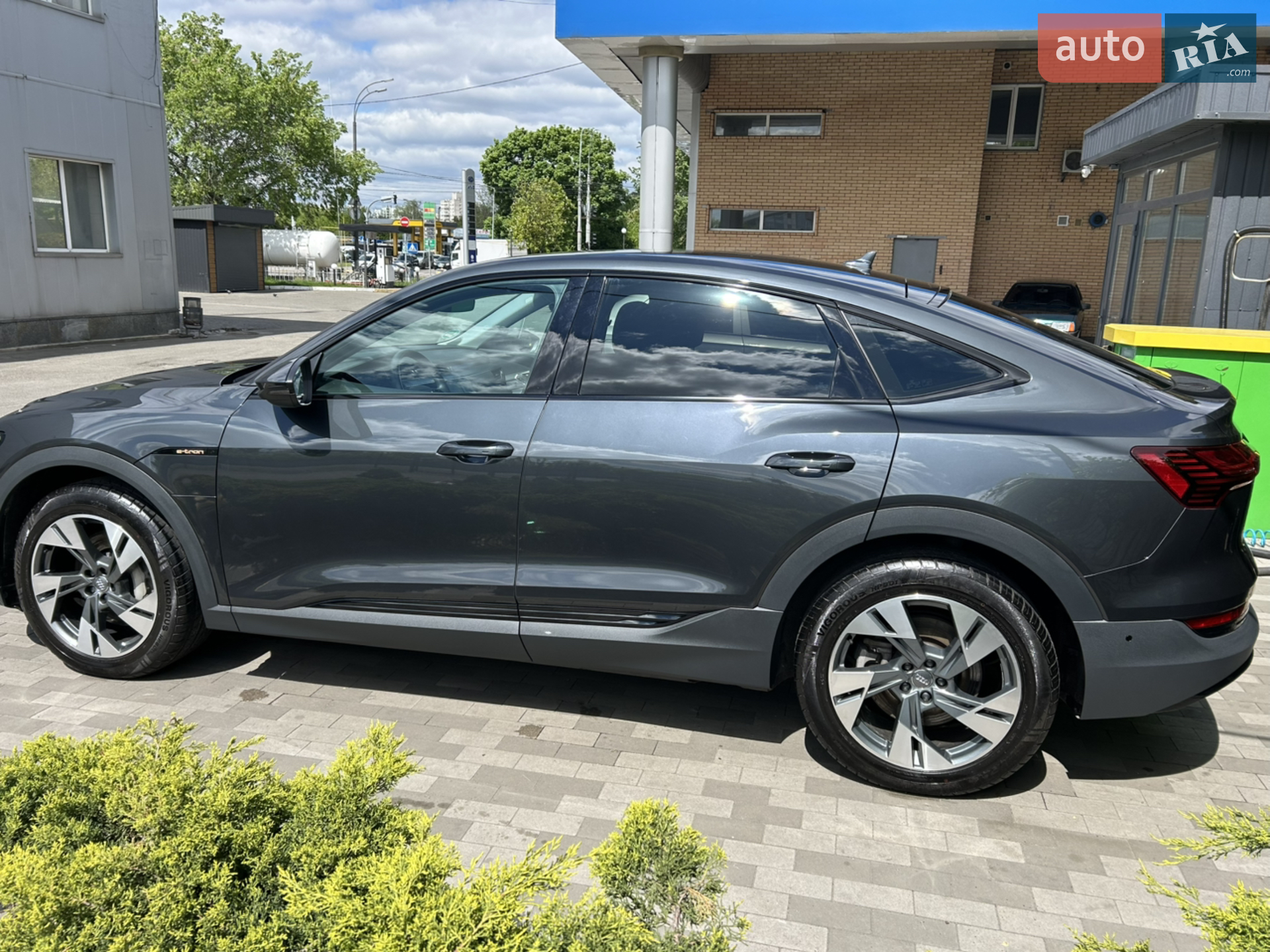 2021 Audi e-tron Sportback - мініатюра 31