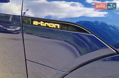 Внедорожник / Кроссовер Audi e-tron Sportback 2022 в 