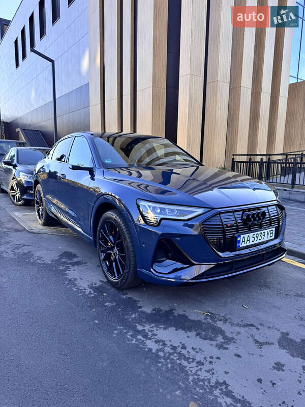 Внедорожник / Кроссовер Audi e-tron Sportback 2020 в Киеве