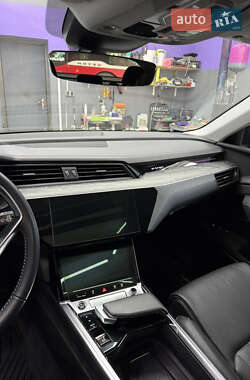 Внедорожник / Кроссовер Audi e-tron Sportback 2021 в 