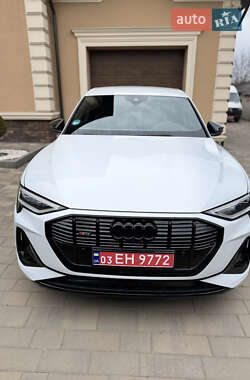Внедорожник / Кроссовер Audi e-tron Sportback 2021 в 