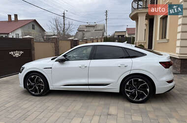 Внедорожник / Кроссовер Audi e-tron Sportback 2021 в 
