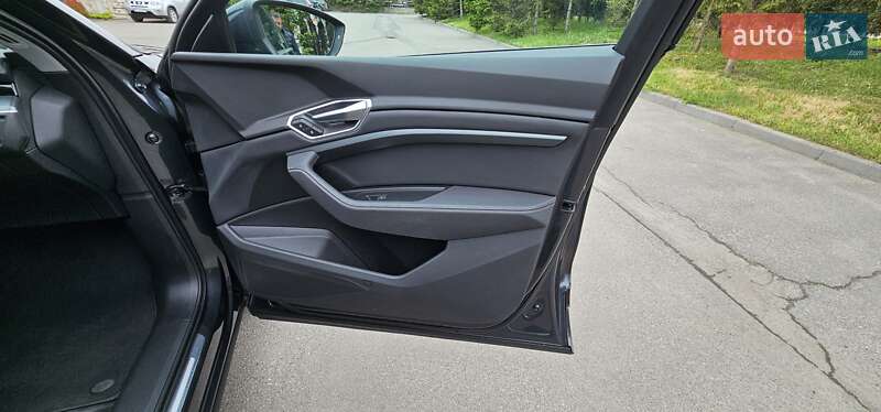 Внедорожник / Кроссовер Audi e-tron Sportback 2021 в Тернополе