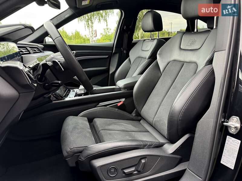 Позашляховик / Кросовер Audi e-tron Sportback 2021 в Києві