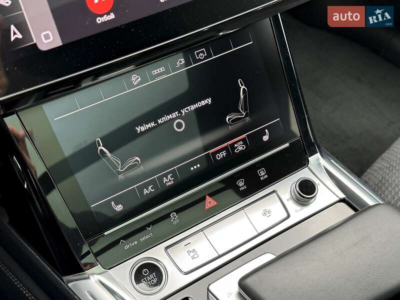 Позашляховик / Кросовер Audi e-tron Sportback 2021 в Києві