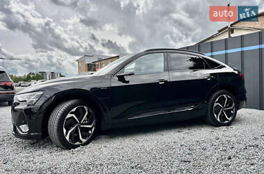 Позашляховик / Кросовер Audi e-tron Sportback 2021 в 