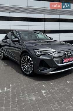 Позашляховик / Кросовер Audi e-tron Sportback 2021 в Рівному