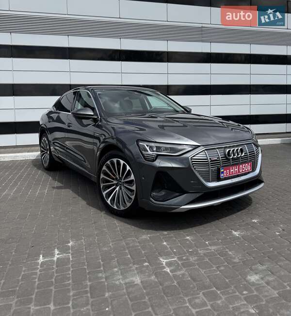 Внедорожник / Кроссовер Audi e-tron Sportback 2021 в 