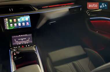 Внедорожник / Кроссовер Audi e-tron Sportback 2021 в 