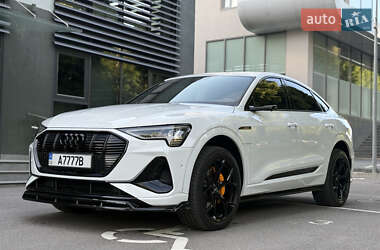 Позашляховик / Кросовер Audi e-tron Sportback 2020 в 
