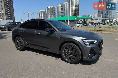 Позашляховик / Кросовер Audi e-tron Sportback 2023 в 