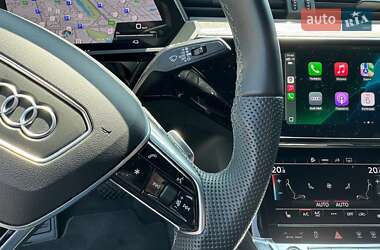 Позашляховик / Кросовер Audi e-tron Sportback 2023 в 