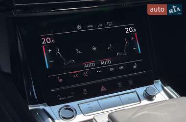 Позашляховик / Кросовер Audi e-tron Sportback 2023 в 
