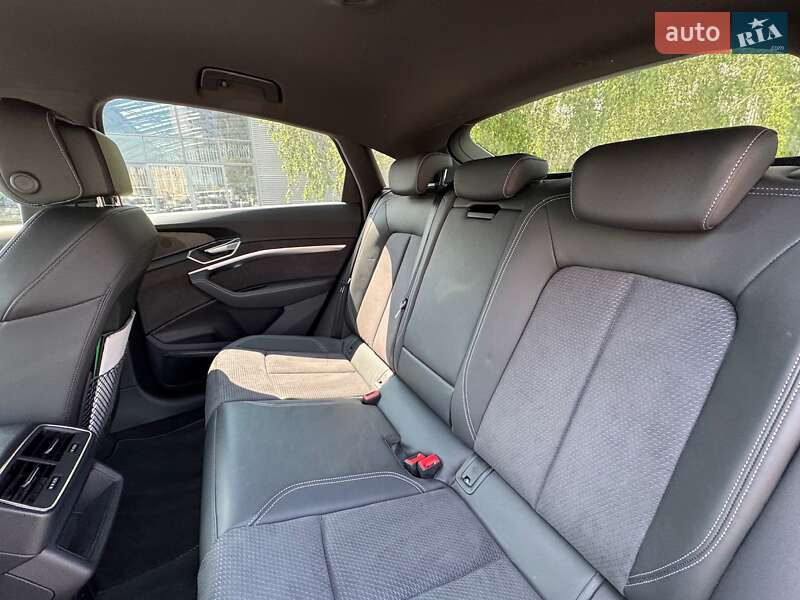 Внедорожник / Кроссовер Audi e-tron Sportback 2023 в Киеве фото 64 Внедорожник / Кроссовер Audi e-tron Sportback 2023 в Киеве