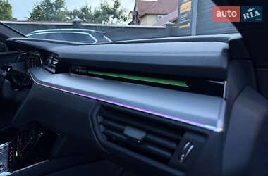 Позашляховик / Кросовер Audi e-tron Sportback 2022 в 